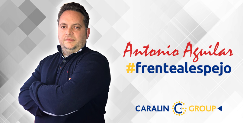 Antonio-Aguilar-frentealespejo